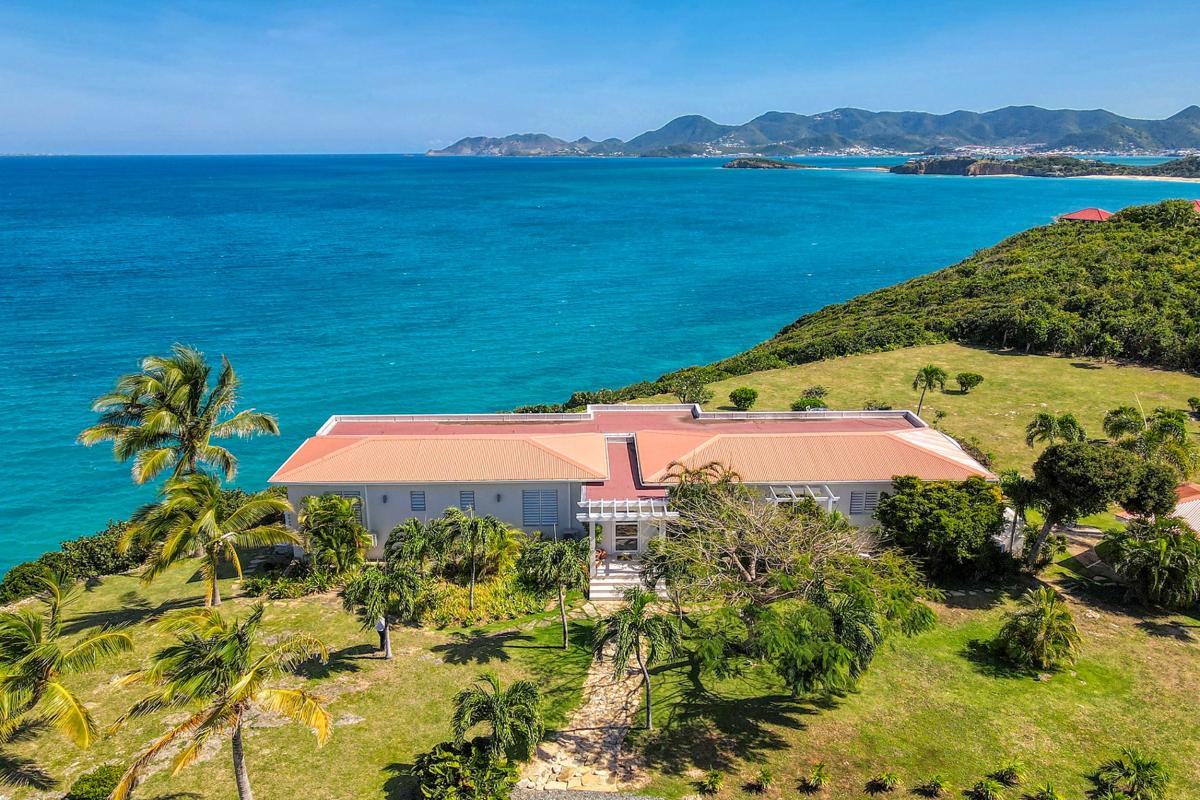 Pool villa St Martin - Exterior view